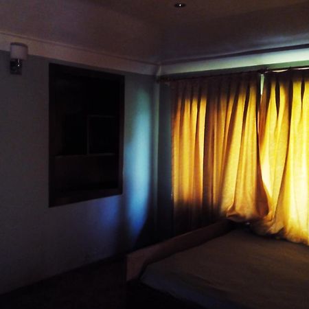 Jeelani Guest House Srīnagar Exterior foto