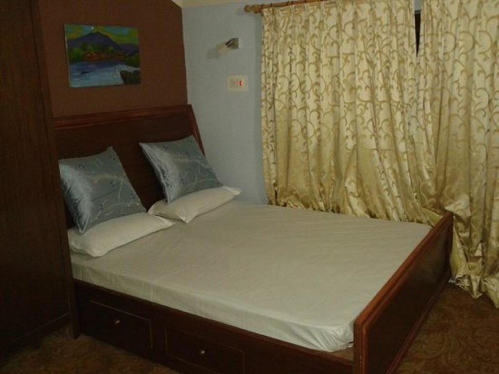Jeelani Guest House Srīnagar Habitación foto
